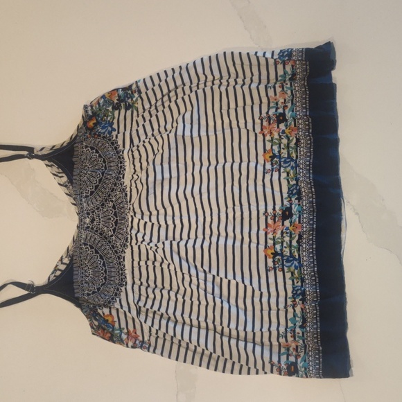 CAbi small Harlow tank top - Picture 4 of 4